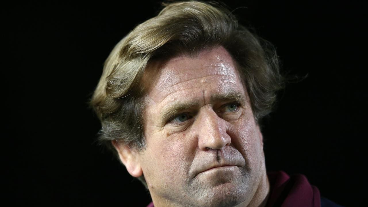 Manly head coach Des Hasler looks on