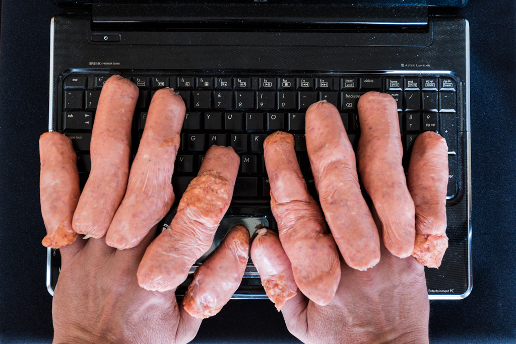 typing-computer-sausages-fingers.jpg